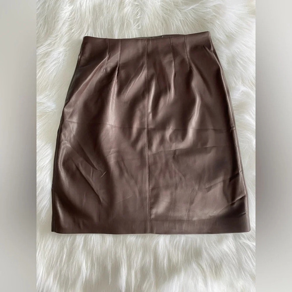 House of  Harlow 1960 Skirt - Picture 4 of 5